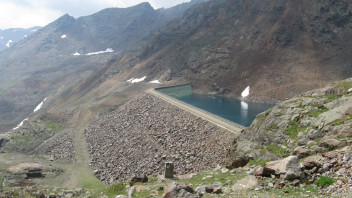 In Val d’Ultimo, alla scoperta del legame tra cambiamento climatico e acqua